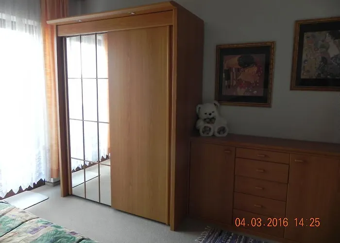 Ferienwohnung Haselberger Apartman *